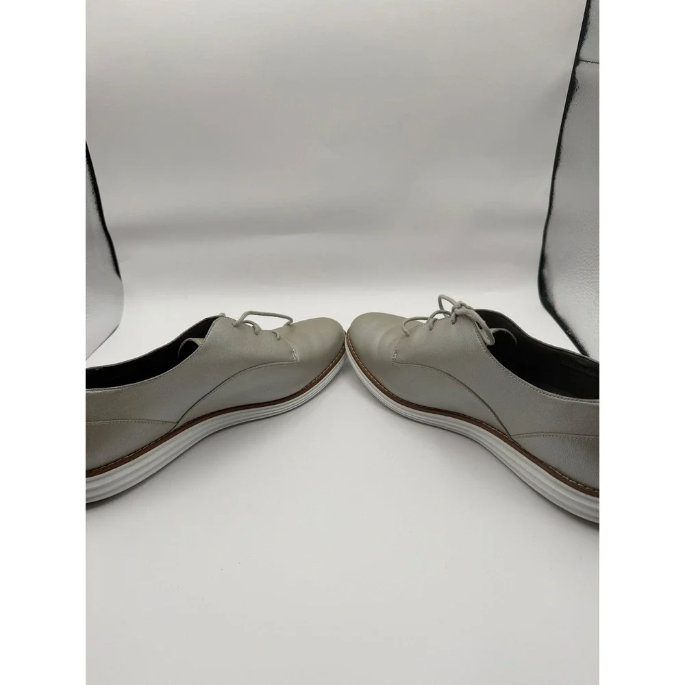 Cole Haan OriginalGrand Oxford Womens 9.5B Silver Metallic Leather W18483